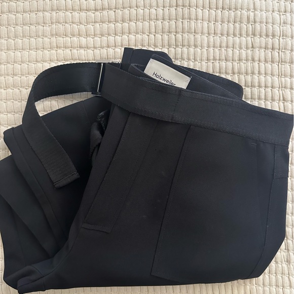 Holzweiler Skunk Trousers in Black - Picture 8 of 8